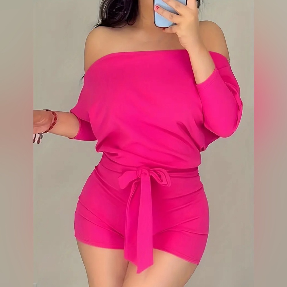 Strapless Summer Romper: Comfortable Knit Fabric, Perfect for Casual Days